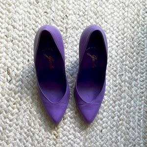 1980s vintage bright purple never worn leather stilettos Italian made